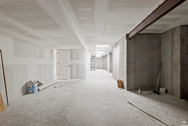 $1,450,000 | 1608 Prestwick Drive, Lawrence, KS 66047