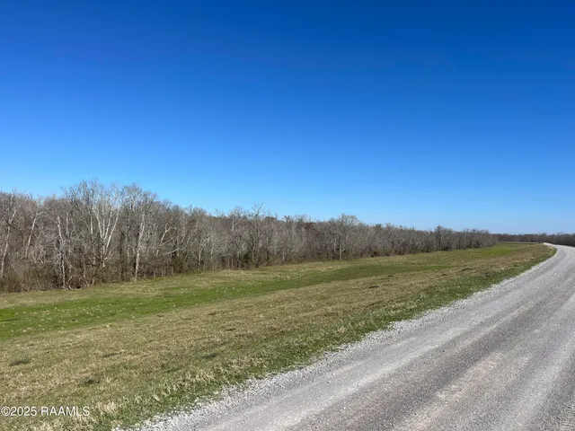 $240,000 | 4 South Levee Road, Port Barre, LA 70577