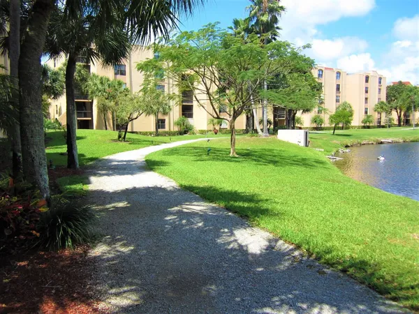 $2,800 | 450 Egret Circle, Unit 9210, Delray Beach, FL 33444