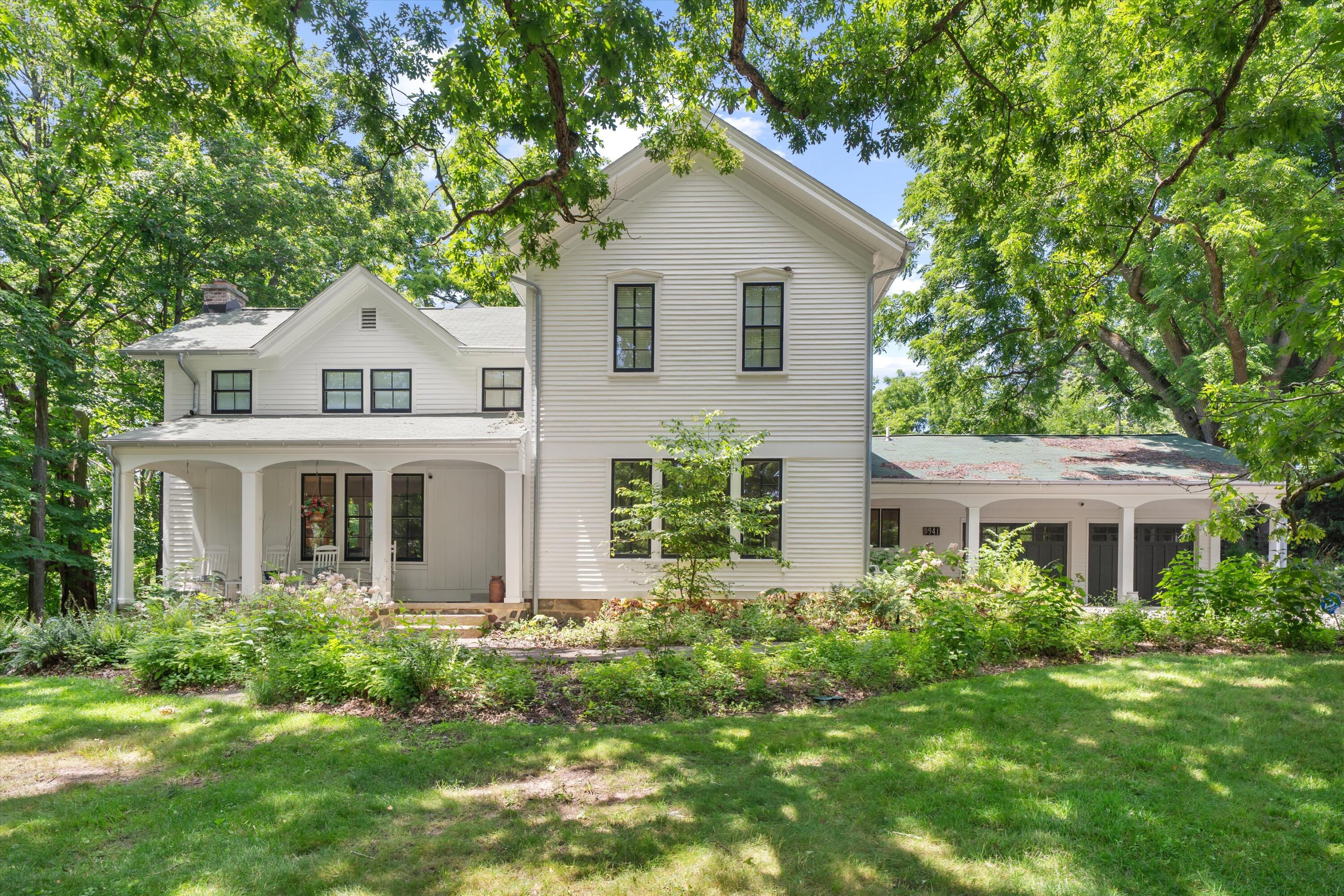 941 Newport Road Ann Arbor, MI 48103 - Photo 1 of 30 02-DSC09774