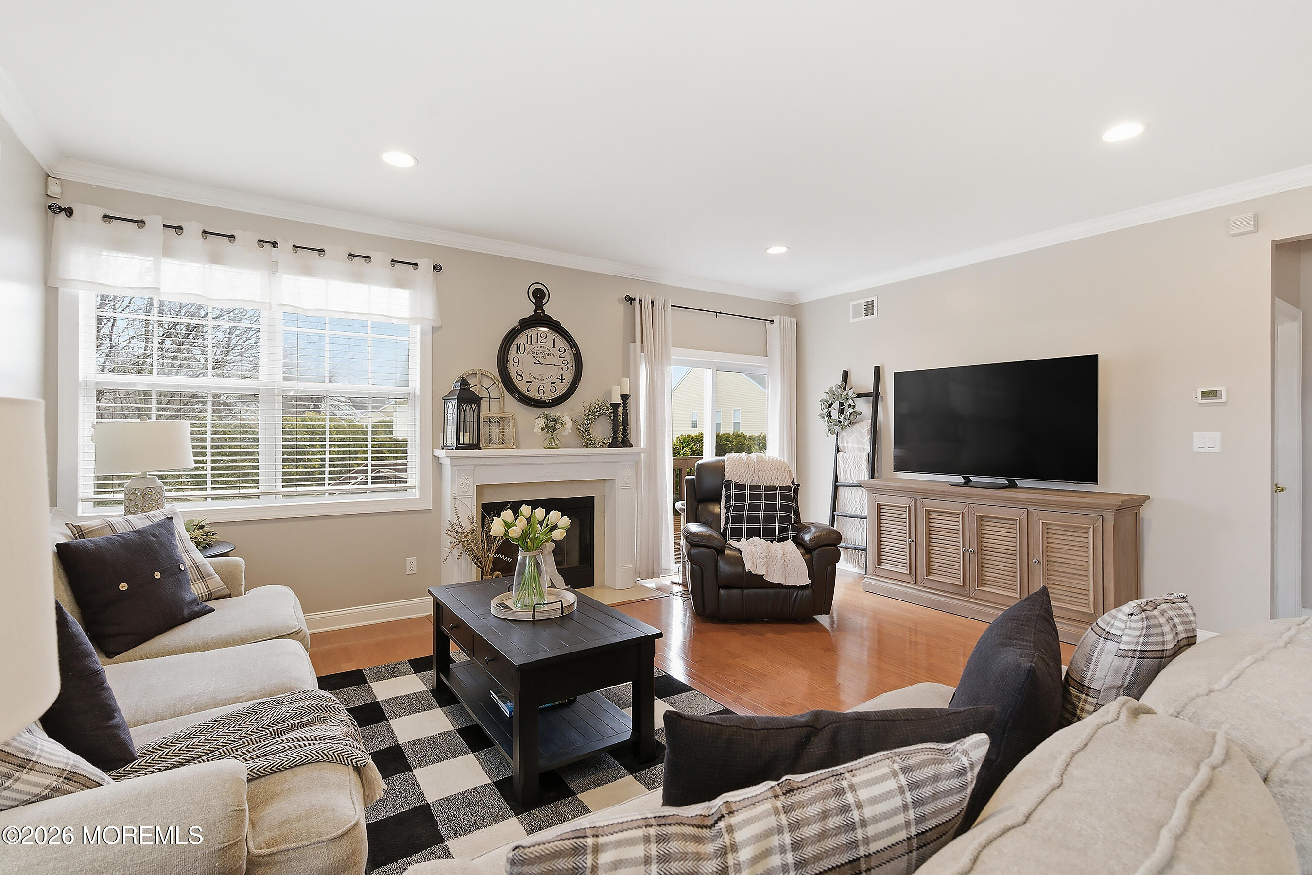 23 Little Leaf Lane Howell, NJ 07731 - Photo 16 of 37 22-Living 1B