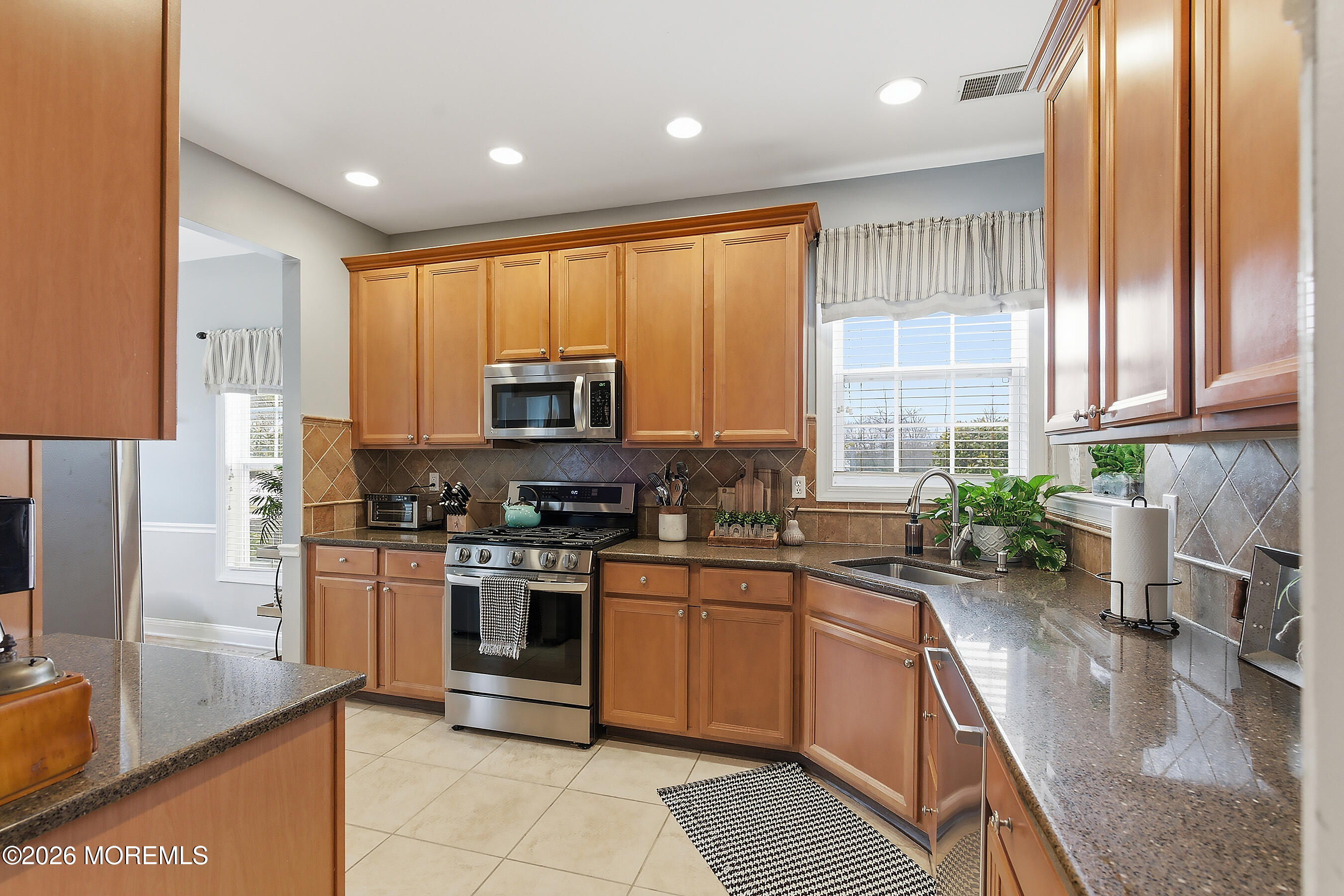 23 Little Leaf Lane Howell, NJ 07731 - Photo 10 of 37 15-Kitchen 1C