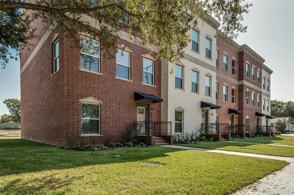 $3,900 | 504 South O Connor Road, Irving, TX 75060