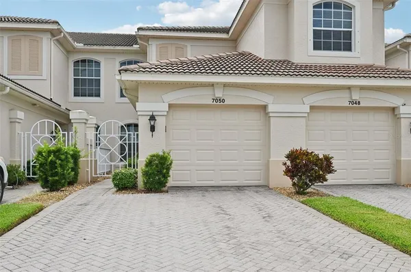 $2,100 | 7050 Prosperity Circle, Unit 904, Sarasota, FL 34238