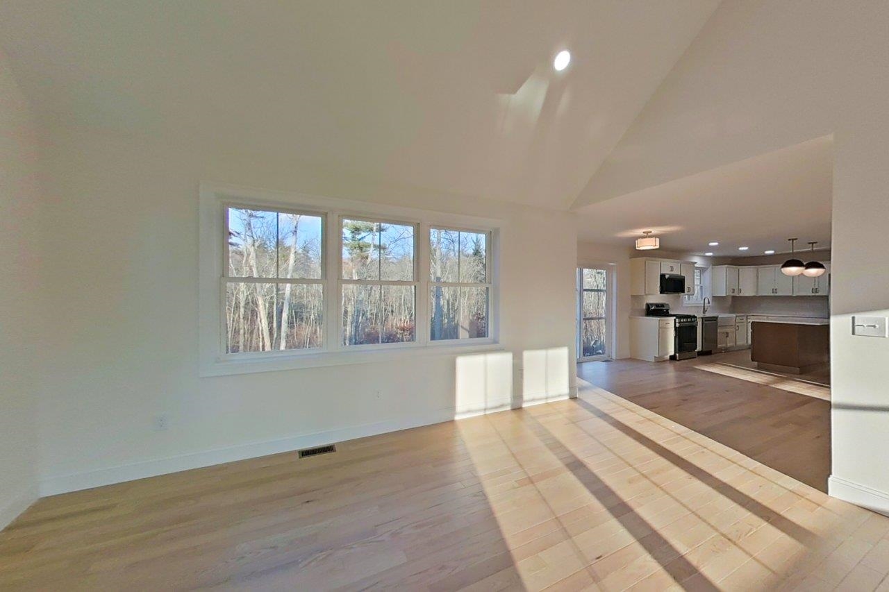 102 Laurel Road, Unit 30 Hooksett, NH 03106 - Photo 16 of 57