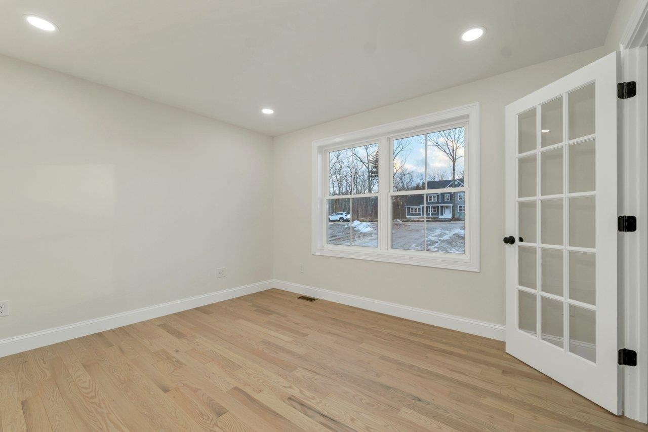 102 Laurel Road, Unit 30 Hooksett, NH 03106 - Photo 25 of 57