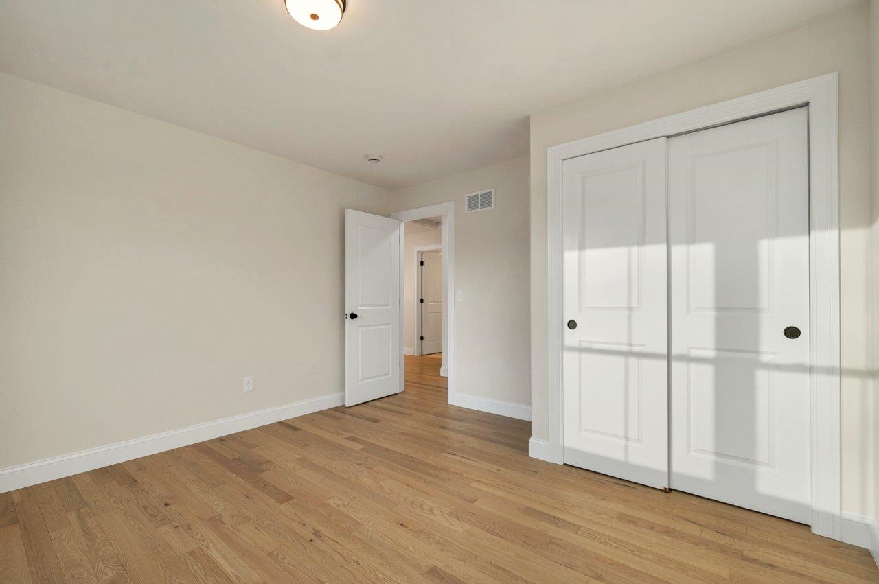 102 Laurel Road, Unit 30 Hooksett, NH 03106 - Photo 36 of 57
