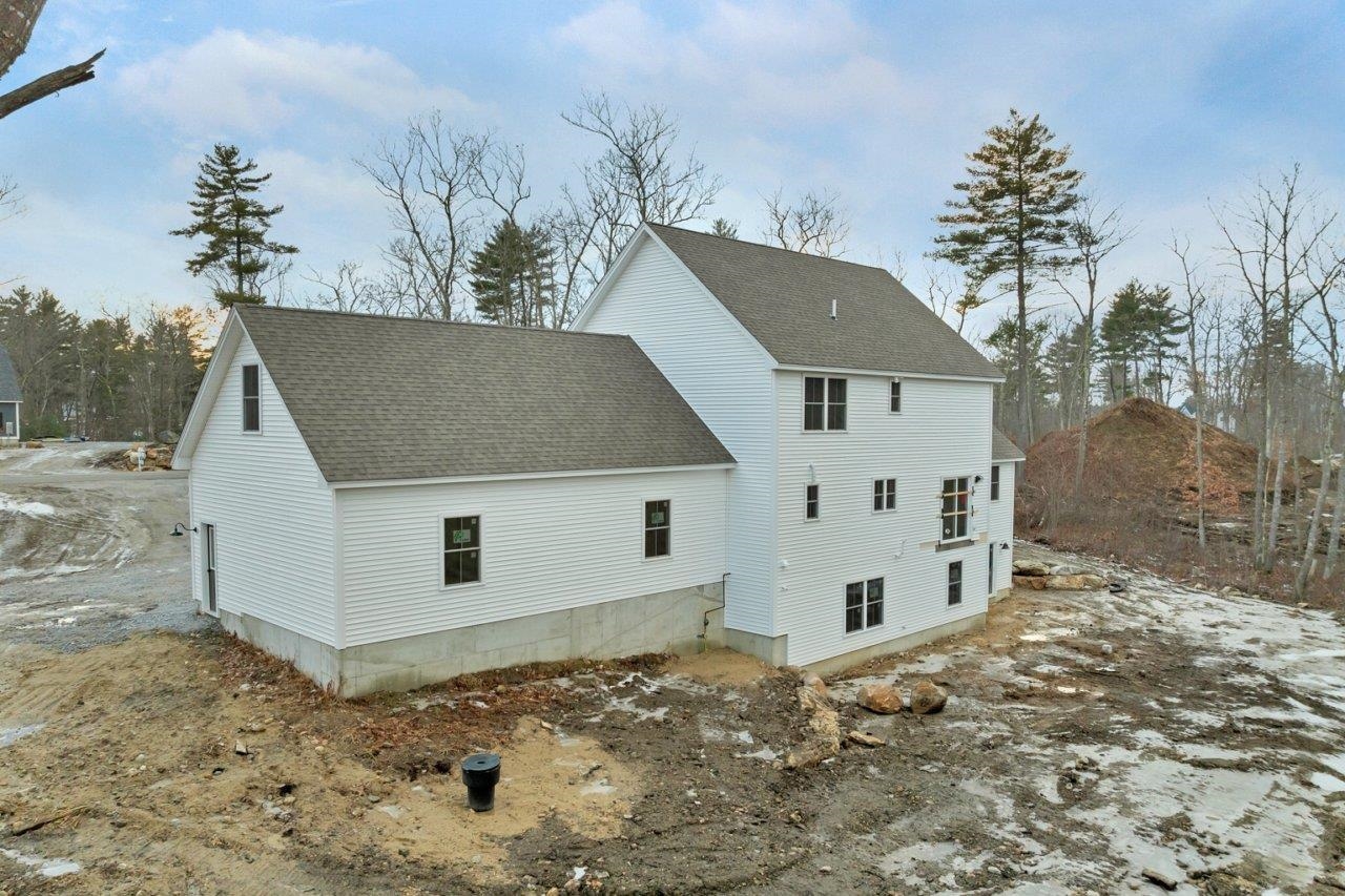 102 Laurel Road, Unit 30 Hooksett, NH 03106 - Photo 52 of 57