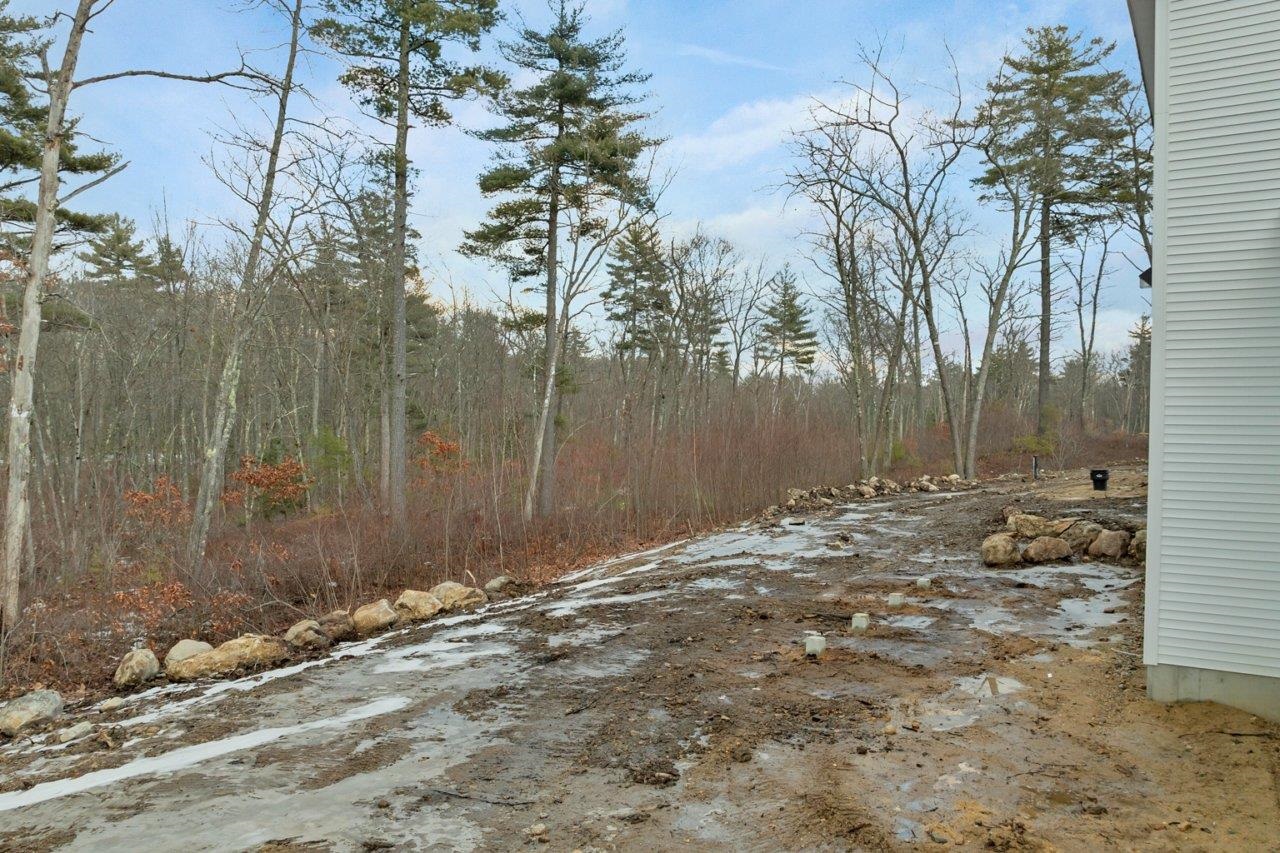 102 Laurel Road, Unit 30 Hooksett, NH 03106 - Photo 54 of 57