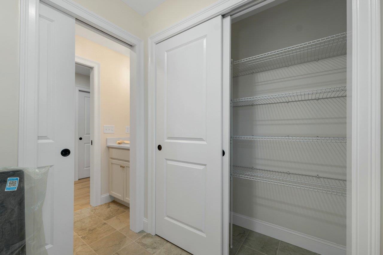 102 Laurel Road, Unit 30 Hooksett, NH 03106 - Photo 7 of 57