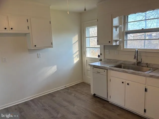 $585,000 | 12020 Middlebrook Road, Germantown, MD 20874