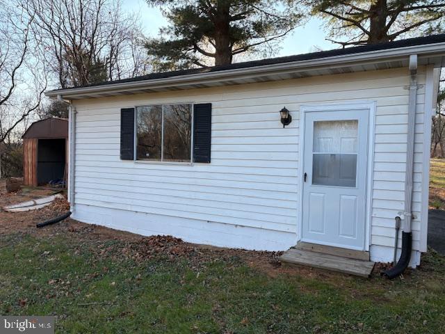 12020 Middlebrook Road Germantown, MD 20874 - Photo 30 of 34 a view of backyard of a house