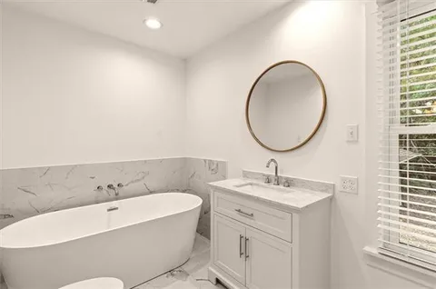 $329,900 | 231 West 8th Avenue, Covington, LA 70433