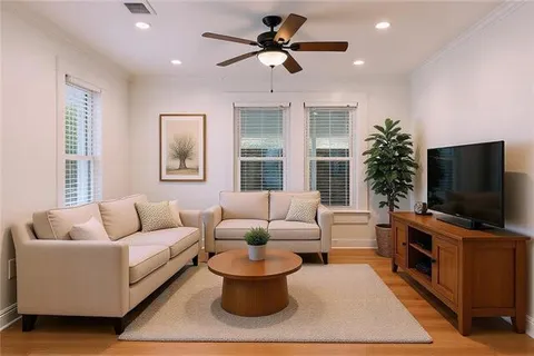 $329,900 | 231 West 8th Avenue, Covington, LA 70433