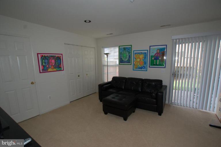 636 Howards Loop, Unit 13 Annapolis, MD 21401 - Photo 2 of 30 Family Room