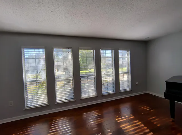 $459,900 | 333 Shannon Court Northwest, Fort Walton Beach, FL 32548