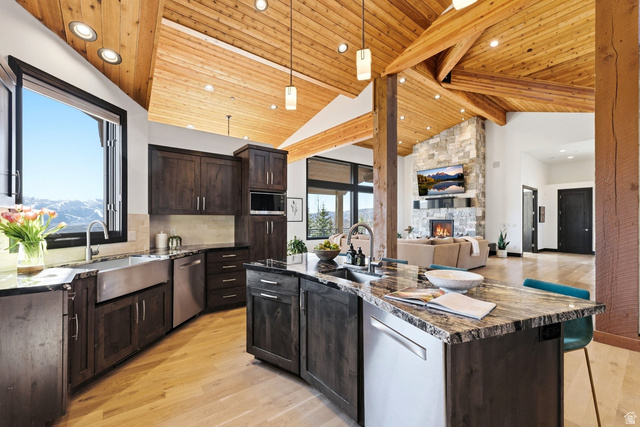 8833 Highfield Road Park City, UT 84098 - Photo 9 of 57