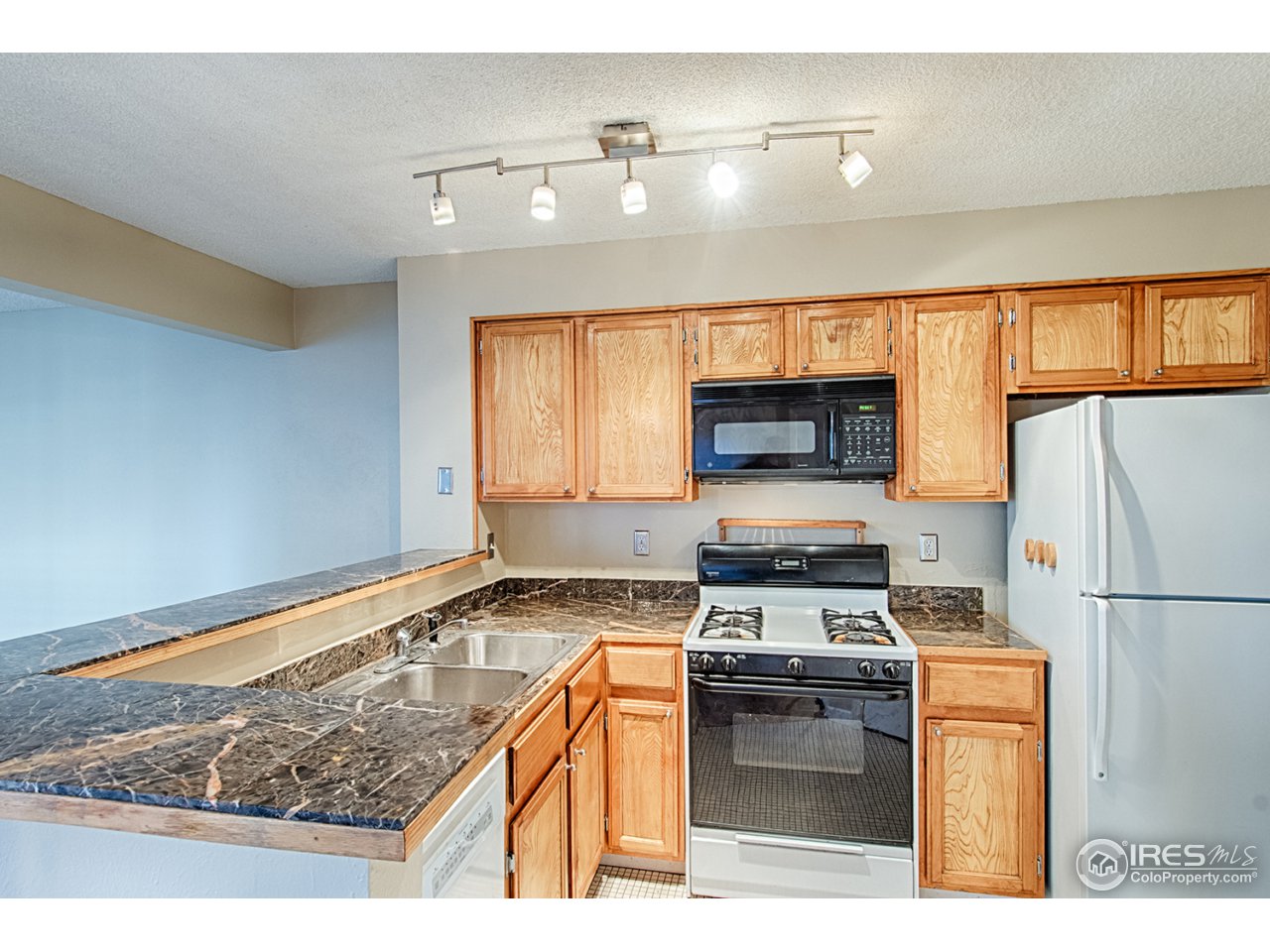 4713 Spine Road, Unit A Boulder, CO 80301 - Photo 9 of 25 Gallery Image 9