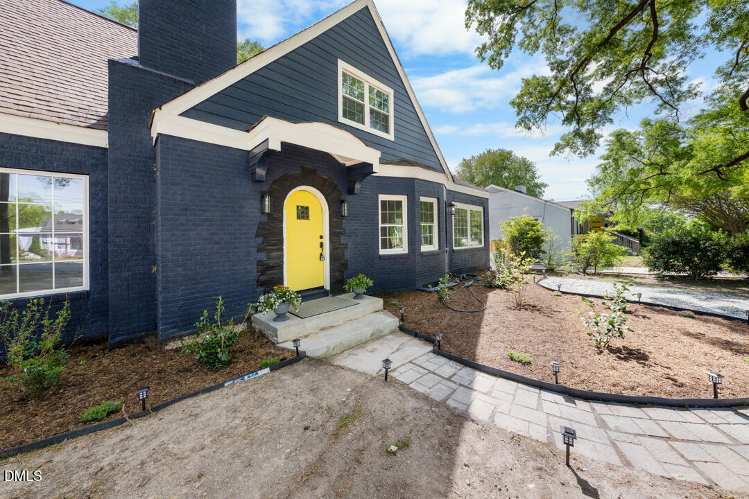 2526 North Roxboro Street Durham, NC 27704 - Photo 2 of 30