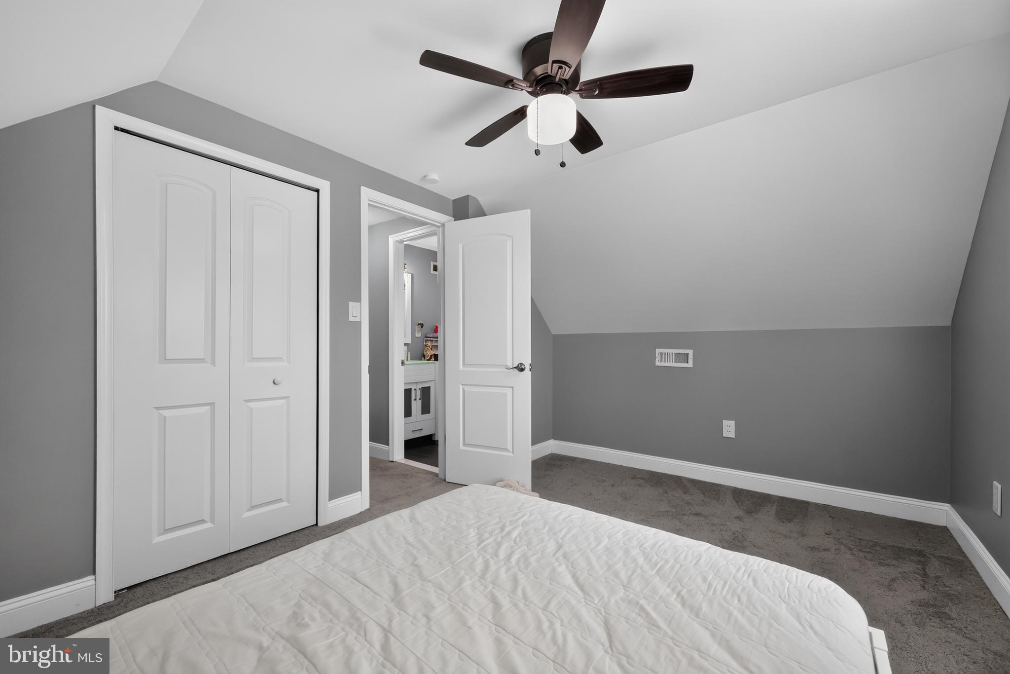 60 Pine Needle Road Levittown, PA 19056 - Photo 26 of 30