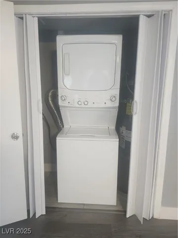 $2,200 | 1109 H Street, Las Vegas, NV 89106