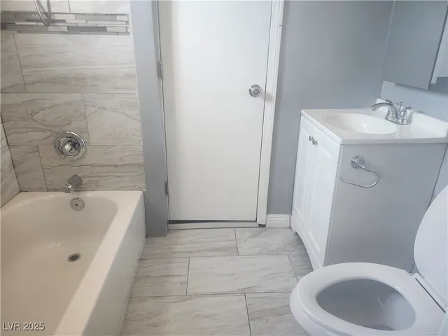 $2,200 | 1109 H Street, Las Vegas, NV 89106