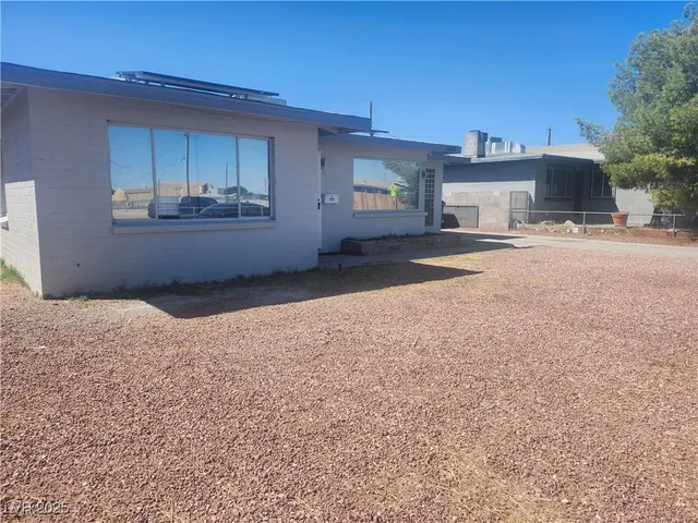 $2,200 | 1109 H Street, Las Vegas, NV 89106