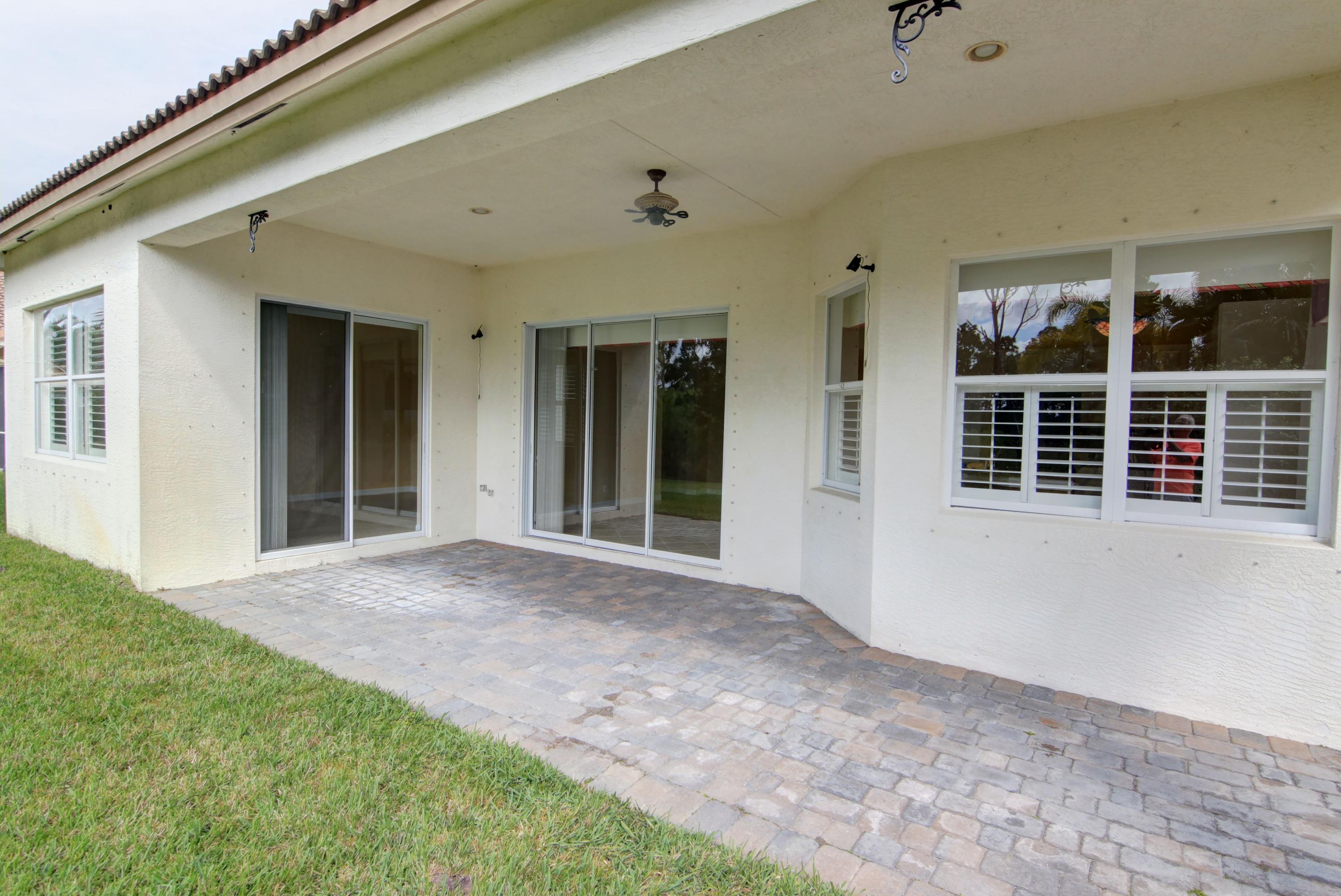 2968 Southeast Racoon Way Stuart, FL 34997 - Photo 18 of 19 aaLanai
