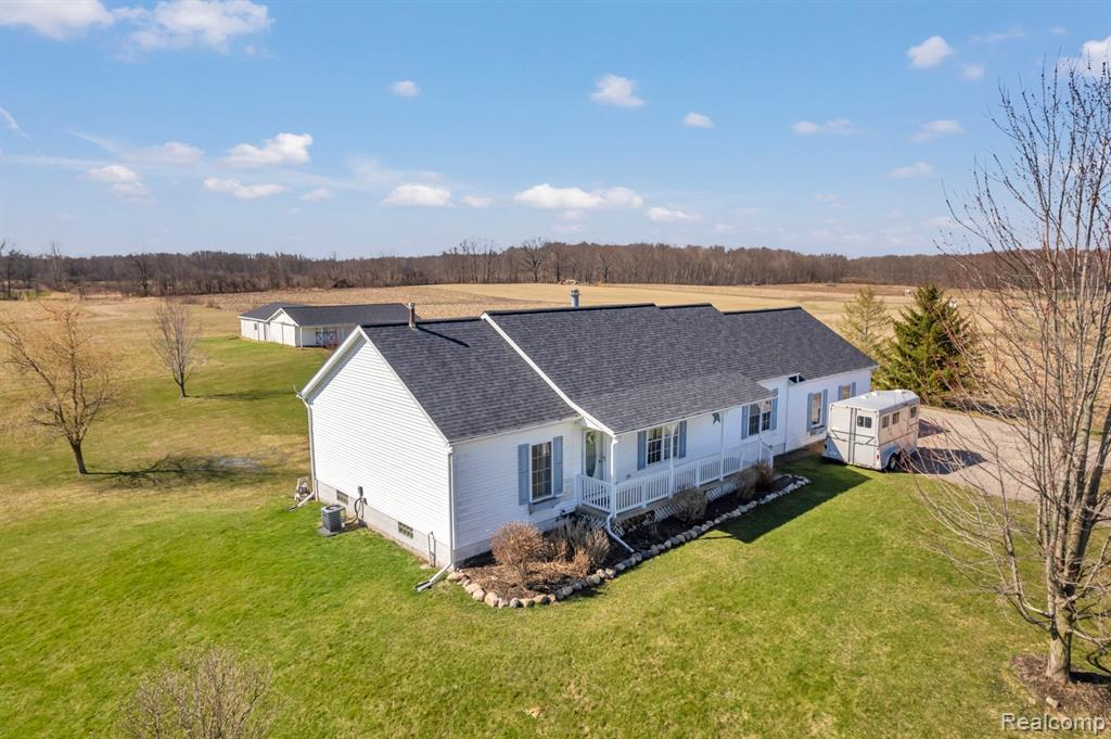12833 Sullivan Road Emmett, MI 48022 - Photo 34 of 41