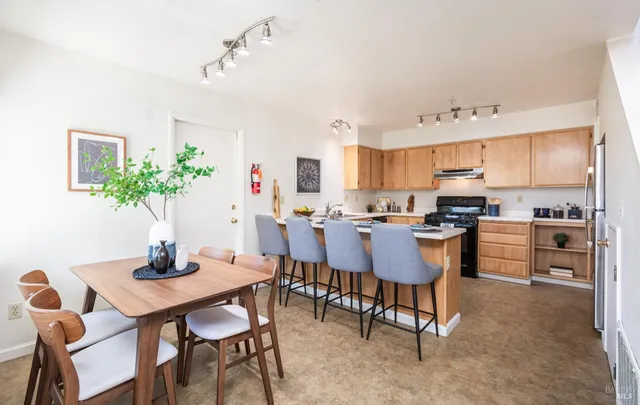 $575,000 | 2748 Elks Way, Napa, CA 94558