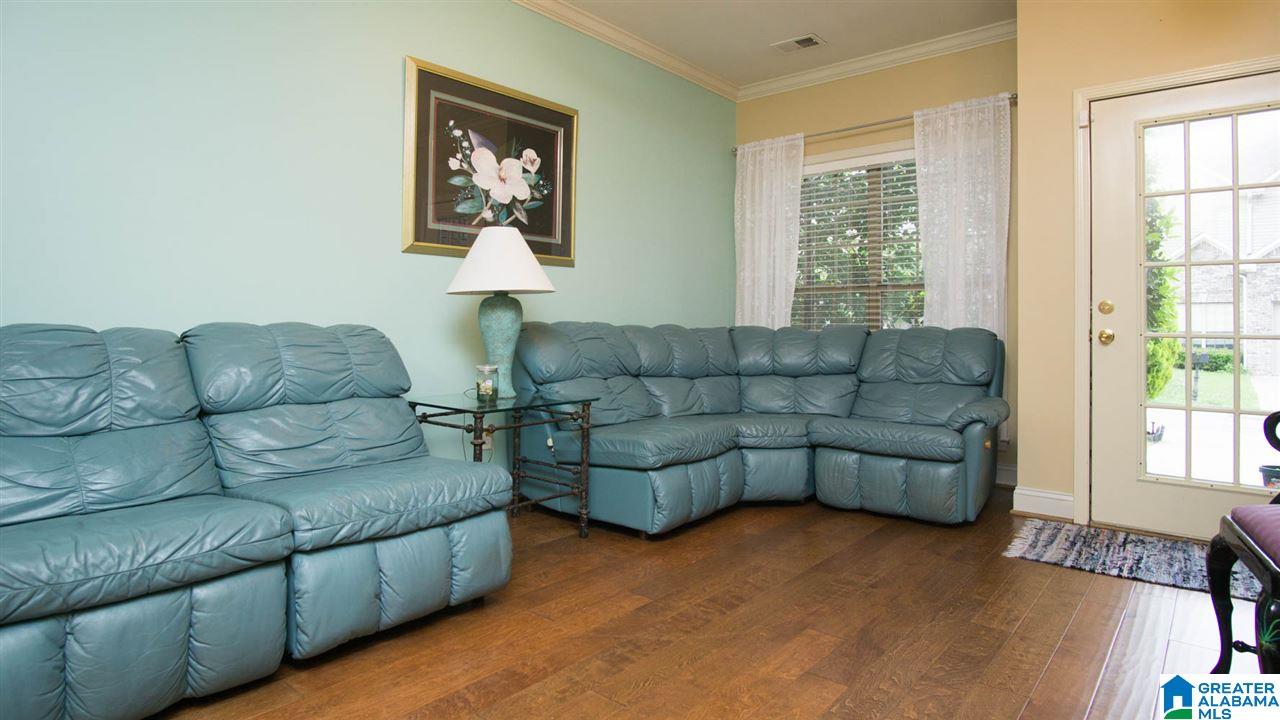 581 Hackberry Ridge Trace Birmingham, AL 35226 - Photo 3 of 20
