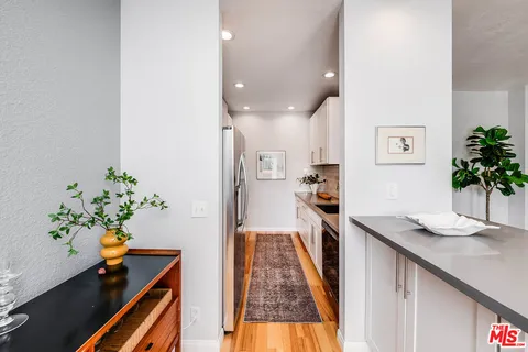 $697,000 | 1310 North Detroit Street, Unit 206, Los Angeles, CA 90046