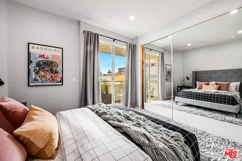 $697,000 | 1310 North Detroit Street, Unit 206, Los Angeles, CA 90046