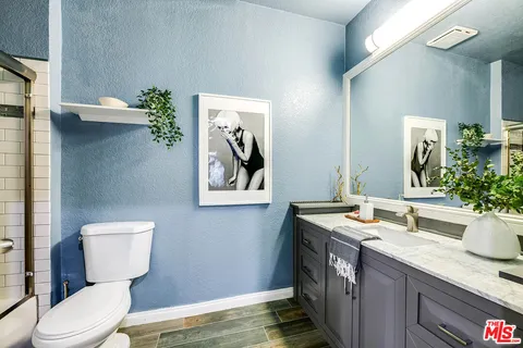 $697,000 | 1310 North Detroit Street, Unit 206, Los Angeles, CA 90046