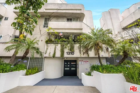 $697,000 | 1310 North Detroit Street, Unit 206, Los Angeles, CA 90046