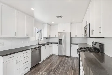 $5,750 | 222 Old Newport Boulevard, Newport Beach, CA 92663