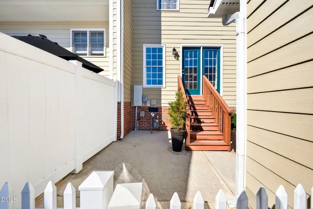 $350,000 | 204 Madison Grove Place, Cary, NC 27519