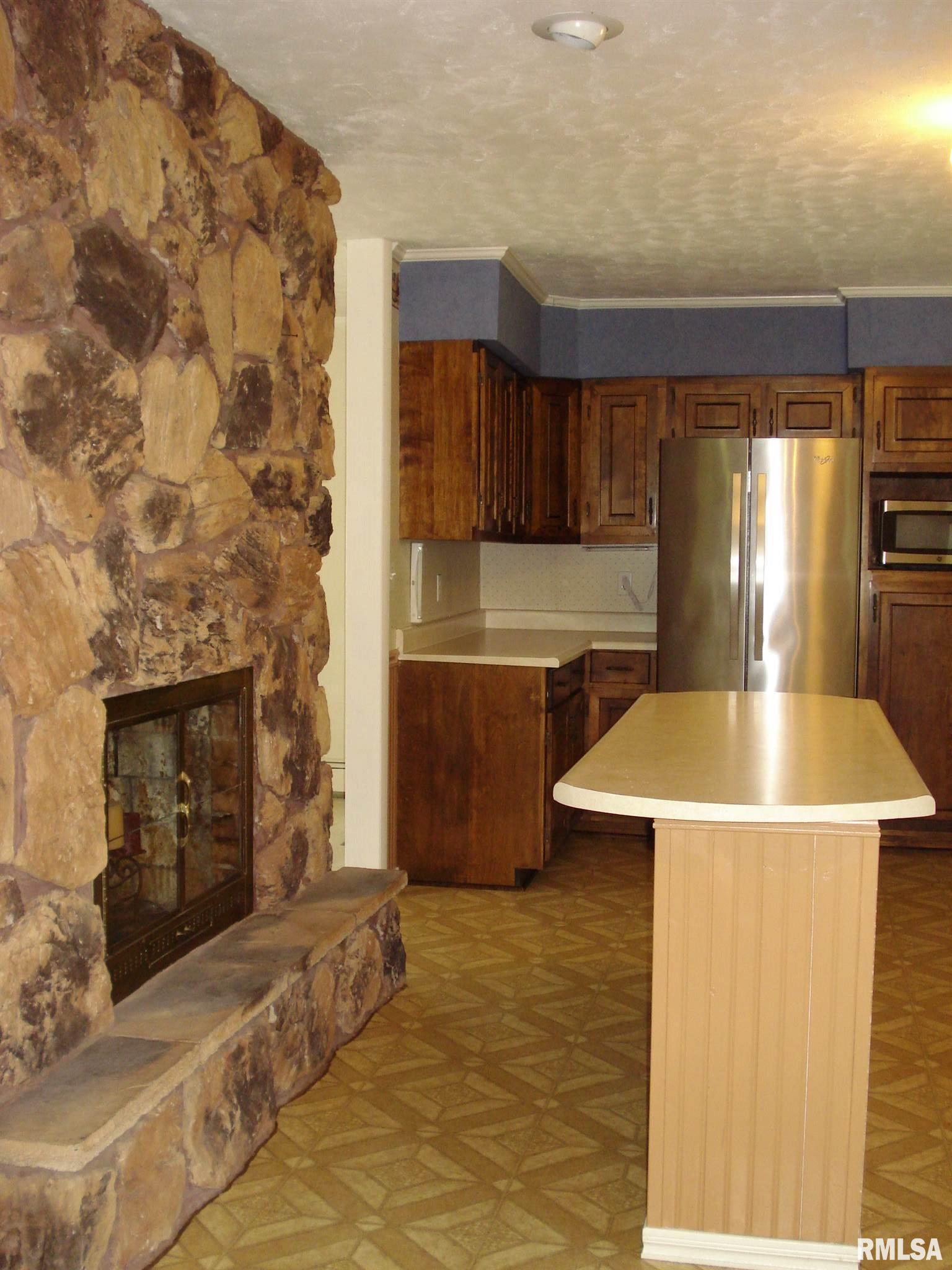 109 Henderson Road Knoxville, IL 61448 - Photo 16 of 31 Gallery Image 16