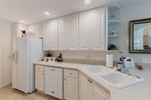 $2,800 | 1564 Napoli Drive West, Sarasota, FL 34232