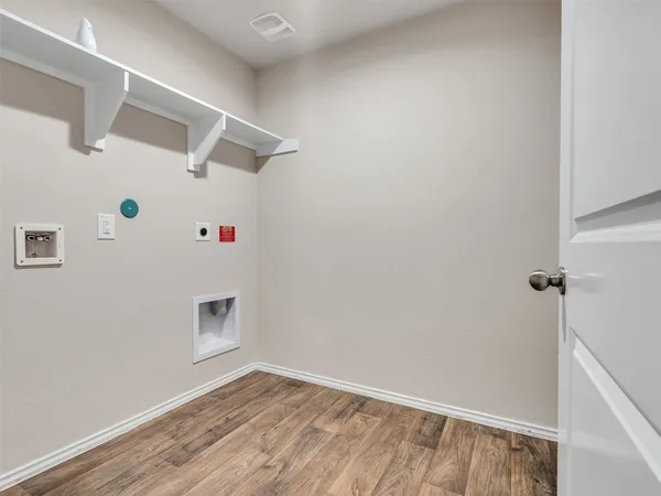 $2,100 | 2402 Ormes Forest Ln Spring, Spring, TX 77373