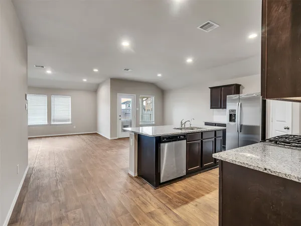 $2,100 | 2402 Ormes Forest Ln Spring, Spring, TX 77373