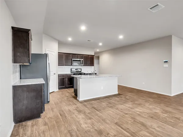 $2,100 | 2402 Ormes Forest Ln Spring, Spring, TX 77373