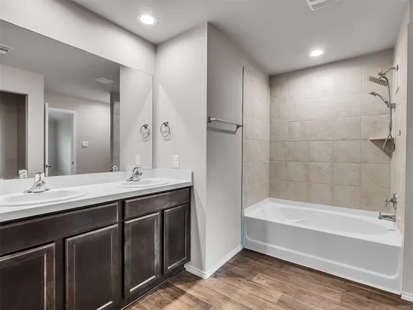 $2,100 | 2402 Ormes Forest Ln Spring, Spring, TX 77373