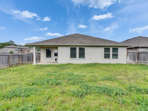 $2,100 | 2402 Ormes Forest Ln Spring, Spring, TX 77373