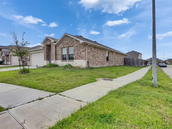 $2,100 | 2402 Ormes Forest Ln Spring, Spring, TX 77373