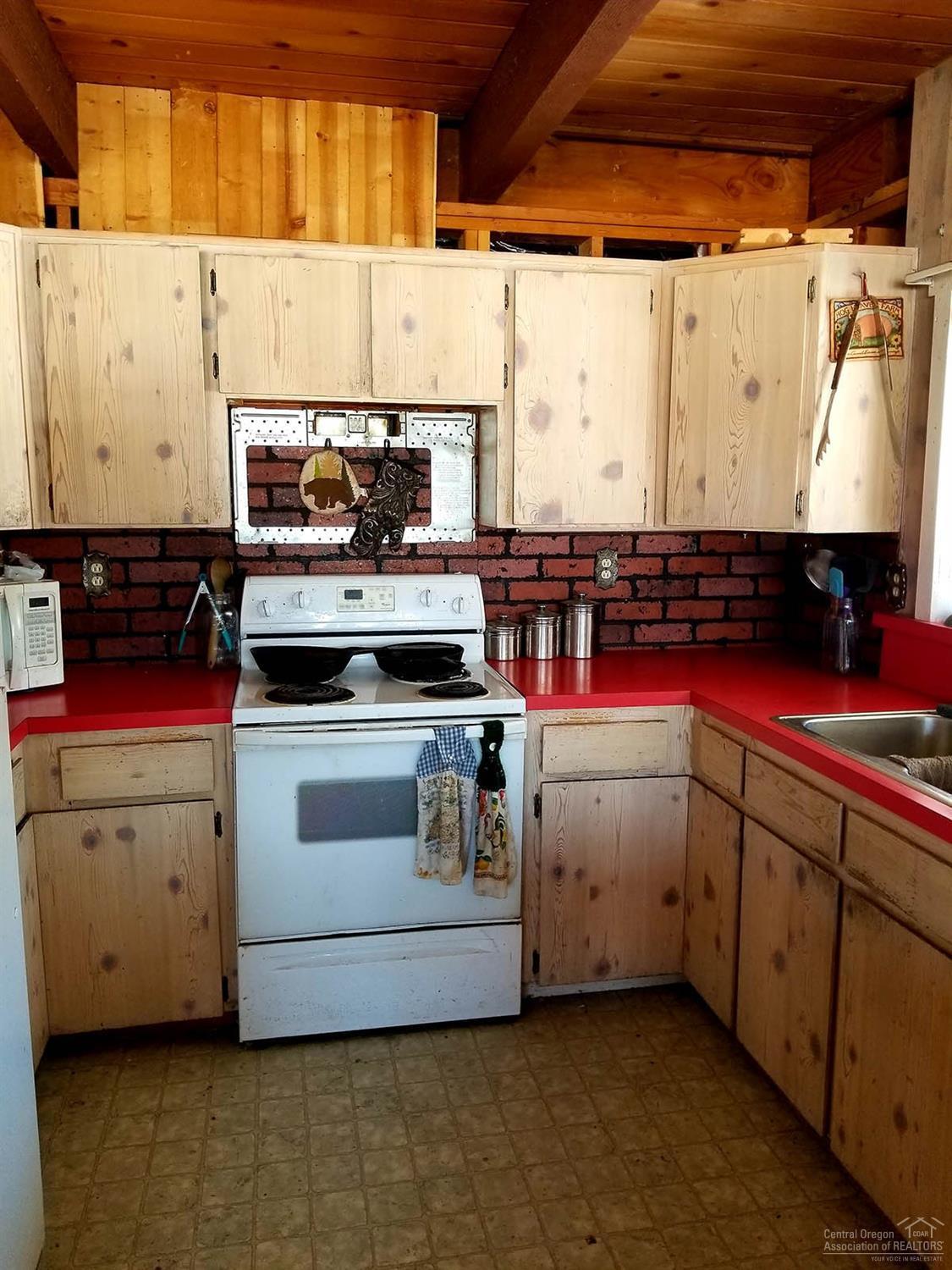 69090 Hurtley Ranch Road Sisters, OR 97759 - Photo 11 of 20 Additional Photo