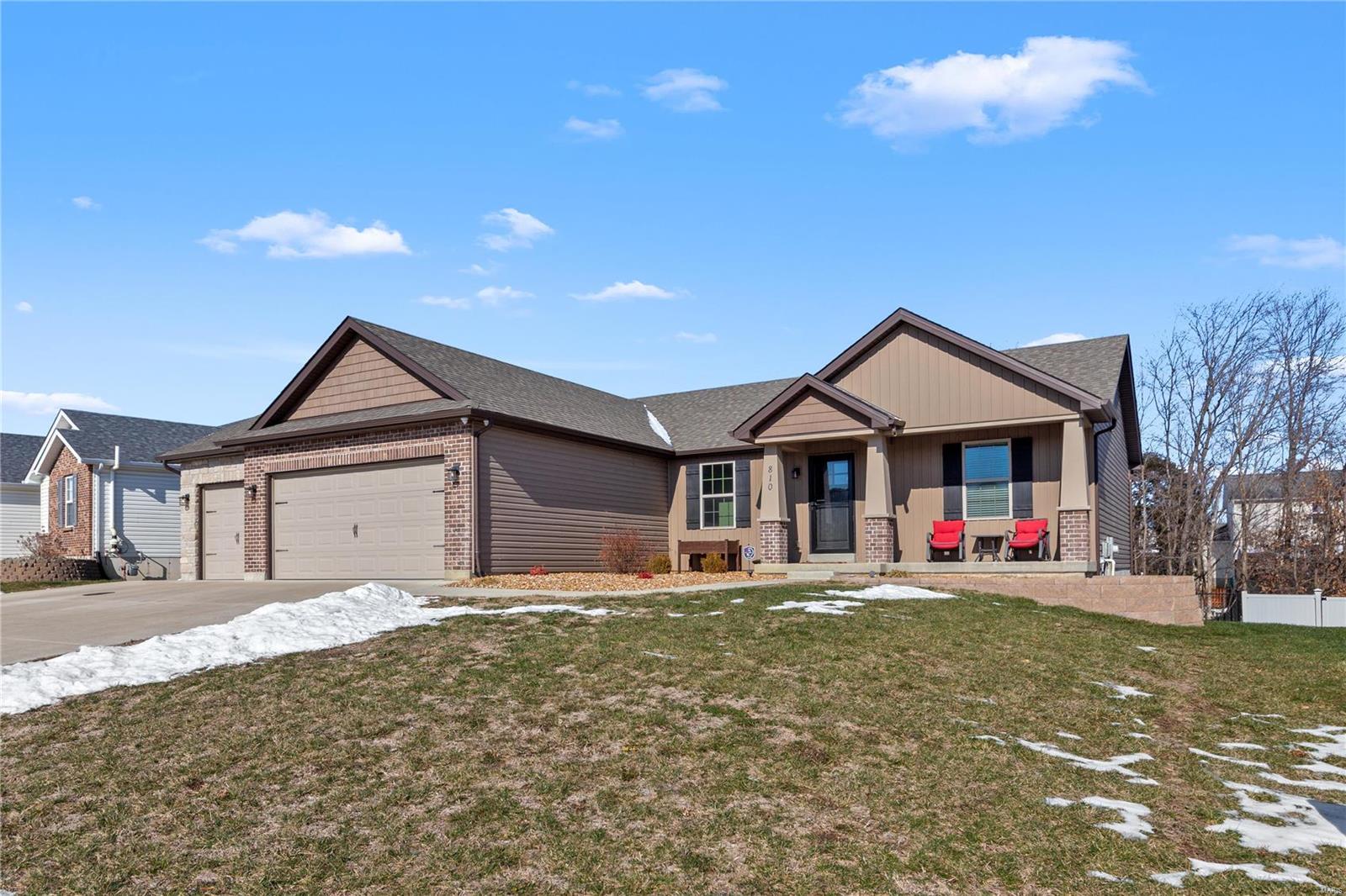 810 Glen Eagle Drive Troy, MO 63379 - Photo 2 of 31