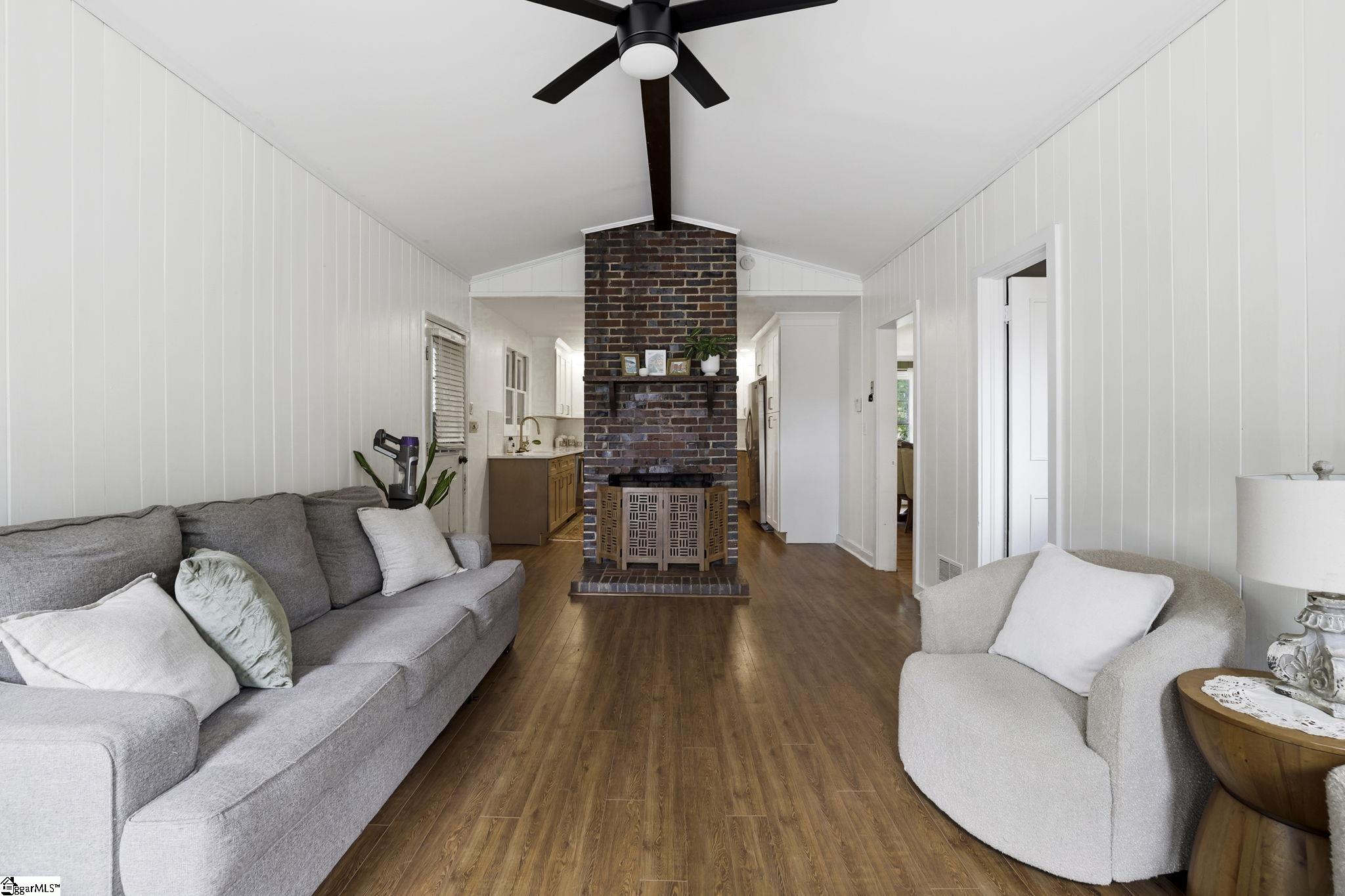 211 Grace Avenue Easley, SC 29640 - Photo 22 of 40