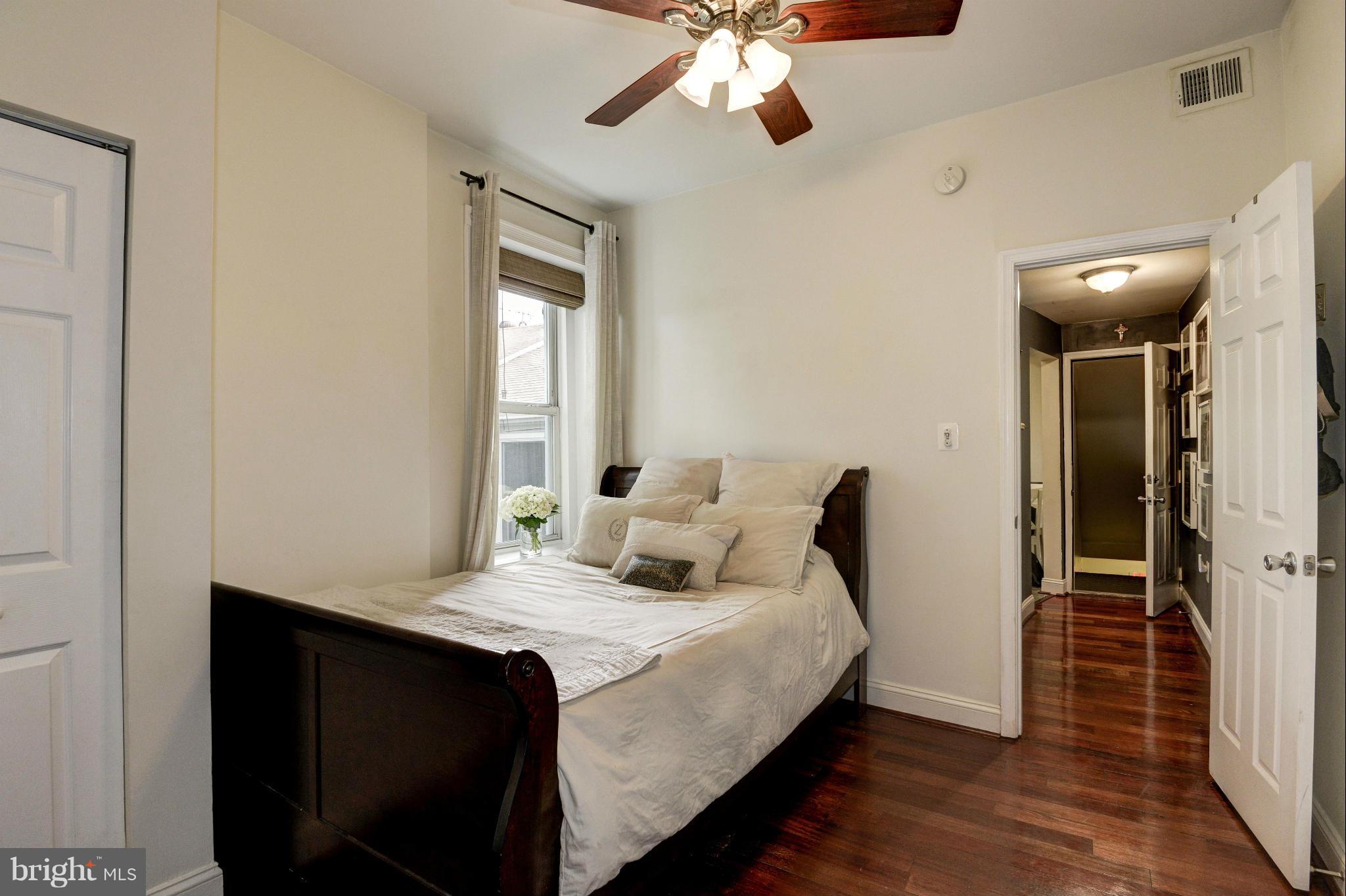 424 Ridge Street Northwest, Unit 4 Washington, DC 20001 - Photo 21 of 30 Bedroom