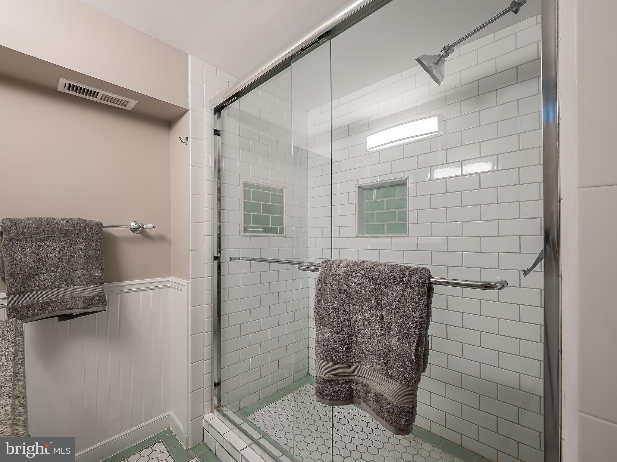 4201 Garrett Park Road Silver Spring, MD 20906 - Photo 21 of 56